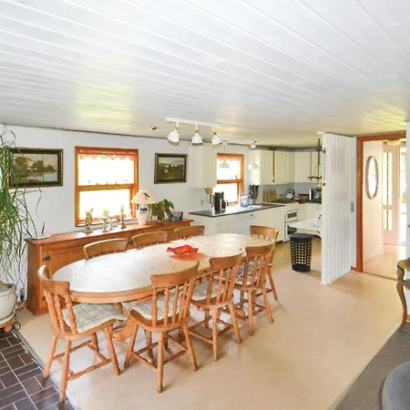 4 Bedroom Amazing In Orsted Dom wakacyjny